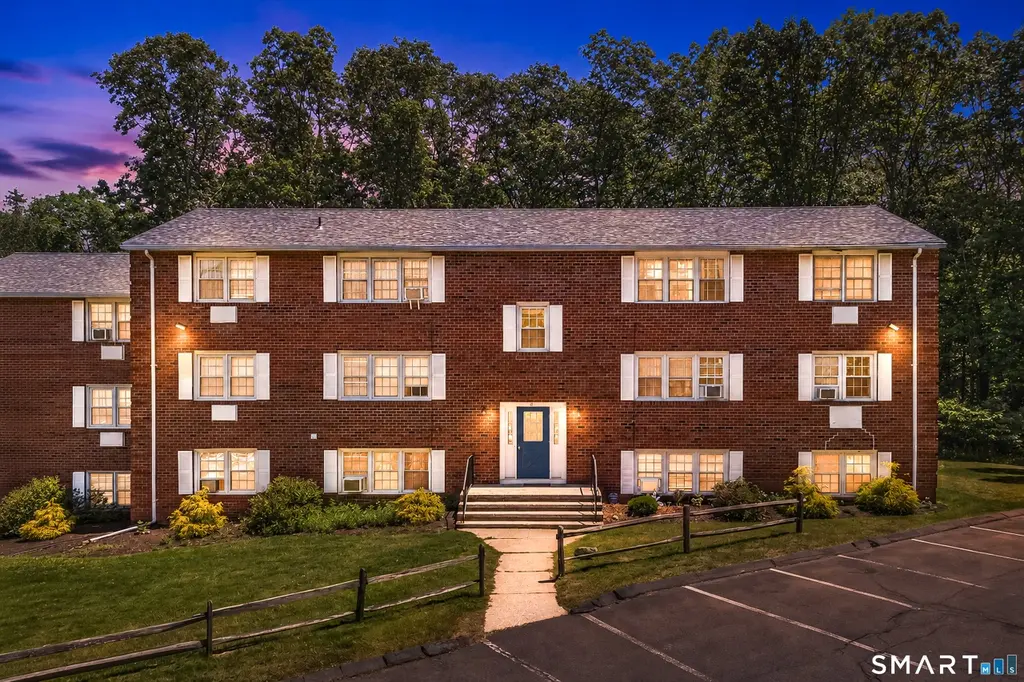 41 Briarwood Ln Unit F