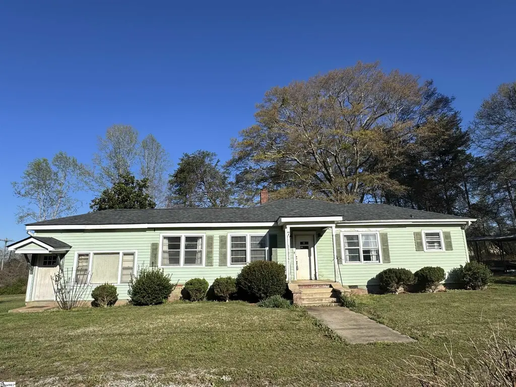 7 Valley Rd