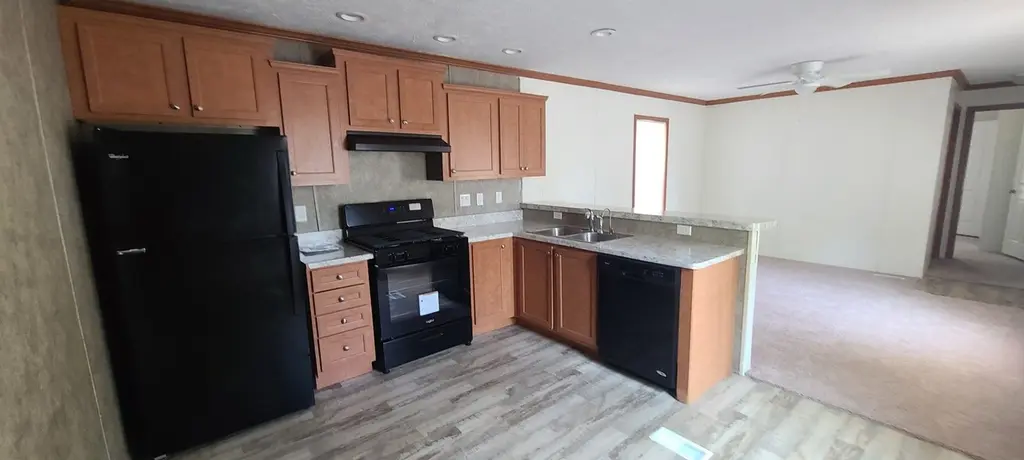 14538 Shady Holw