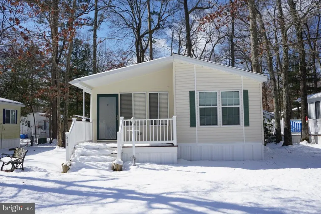 165 Freemont Ave #516