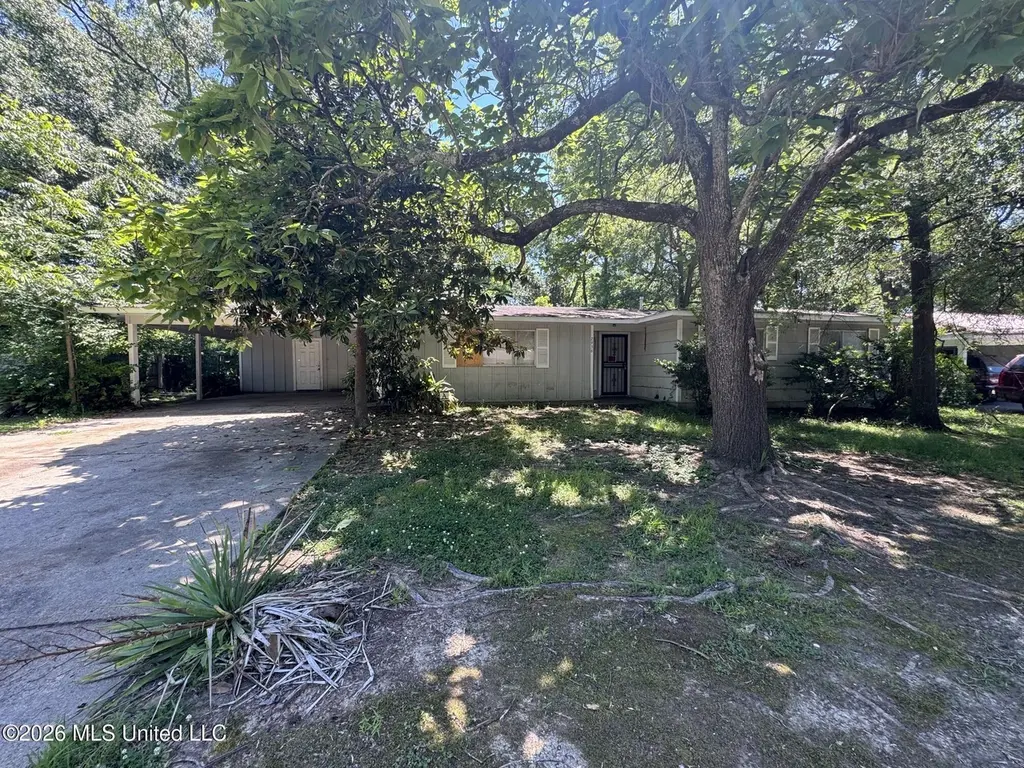 2936 Marwood Dr