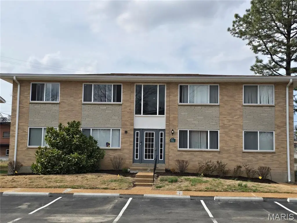 1 Bruce Dr