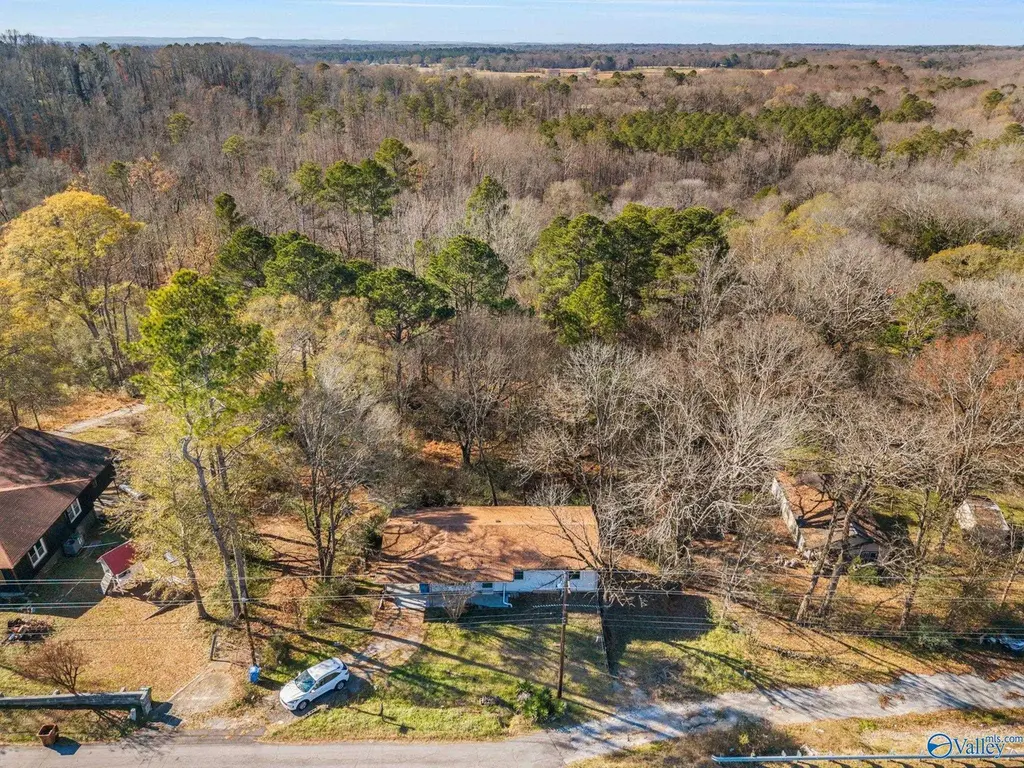 2801 Highway 31 NW