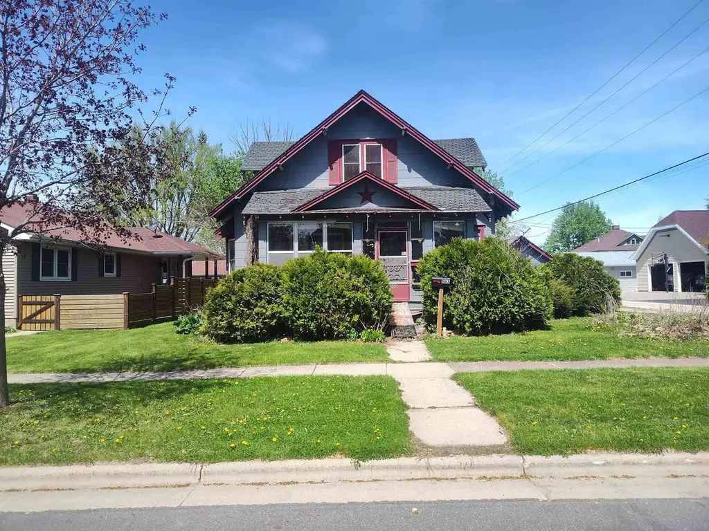 103 Mary St St