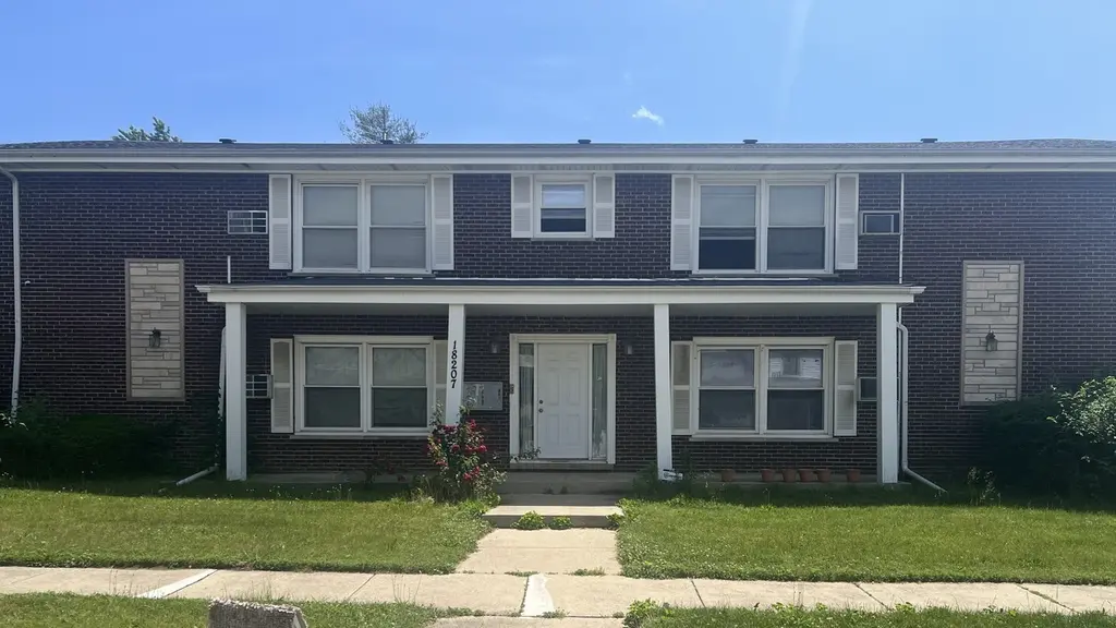 18207 Locust St