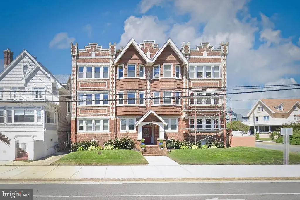 5003 Atlantic Ave Unit C02