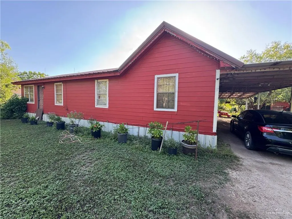 2612 La Paz St