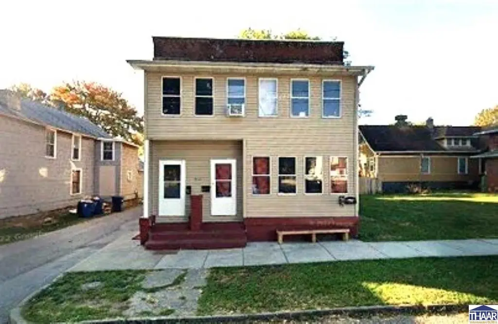667 Oak St