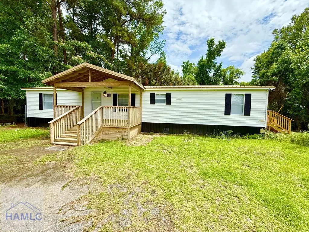 113 Stevens Ln
