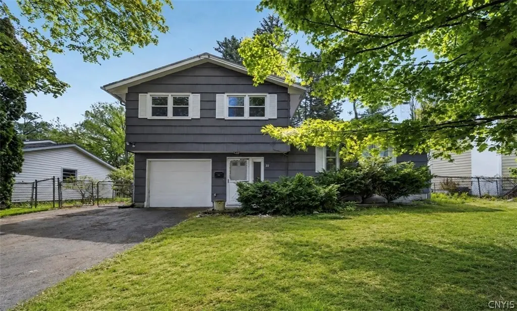 22 Apricot Ln