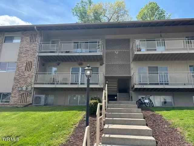 1145 Carriage Cir Apt 104
