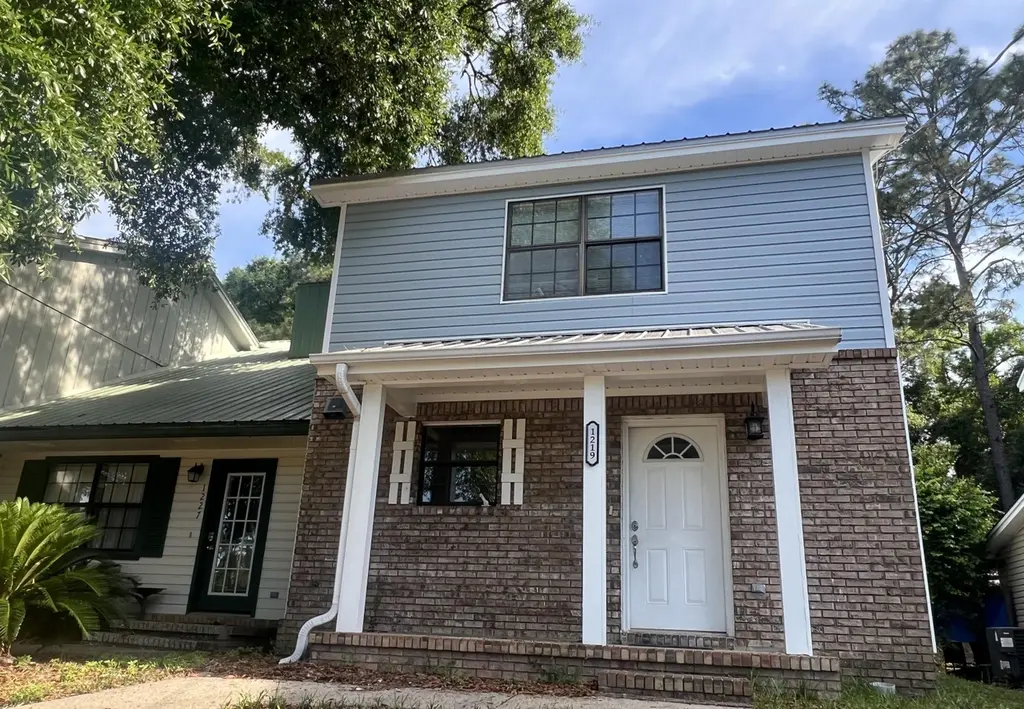 1219 Walter Ave