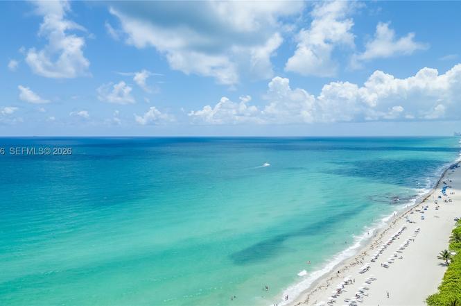 1825 S Ocean Dr #504