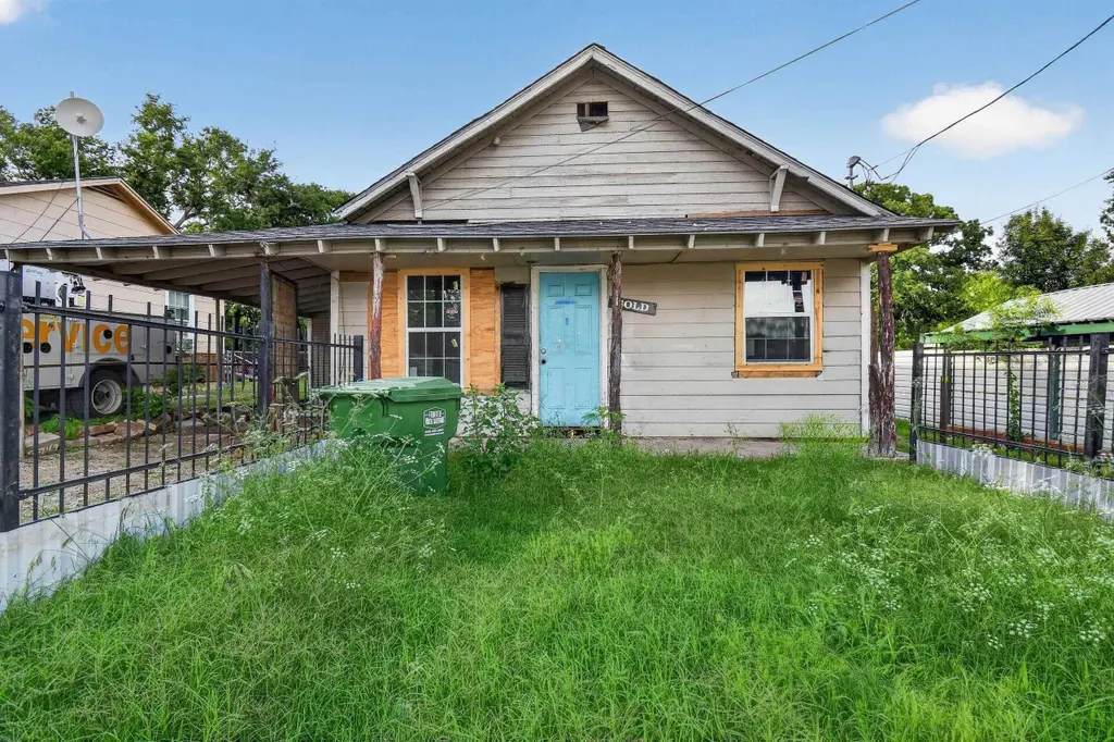 1107 SE 24th St