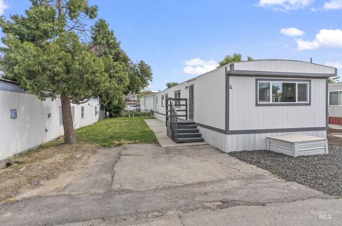 8417 W Fairview Ave #4
