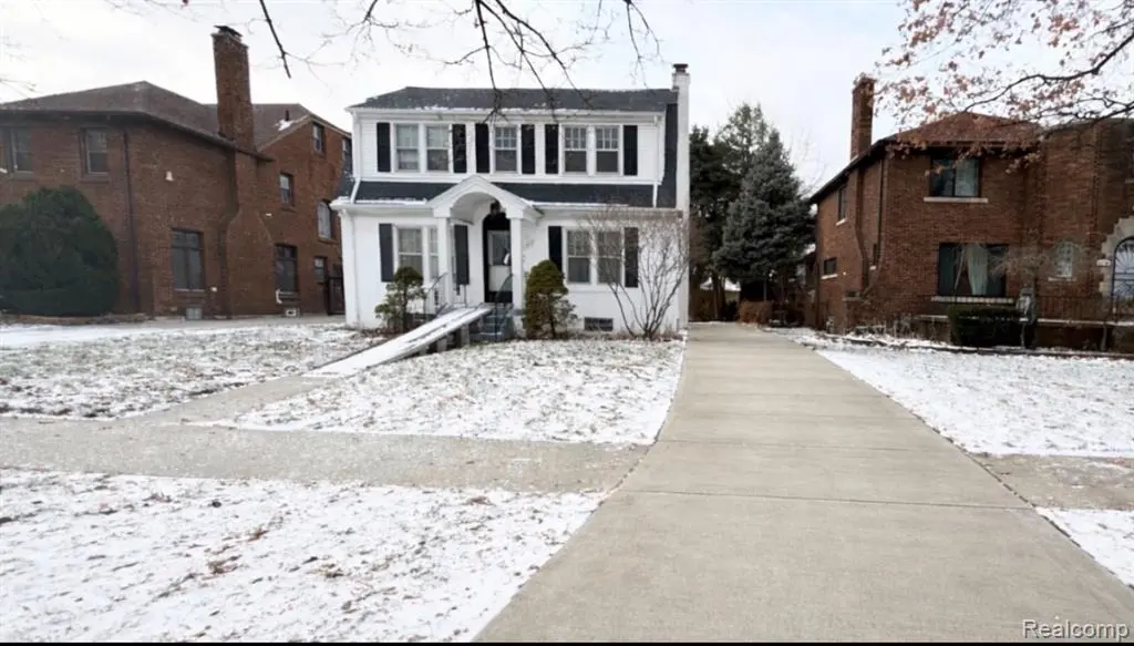 19187 Gainsborough Rd