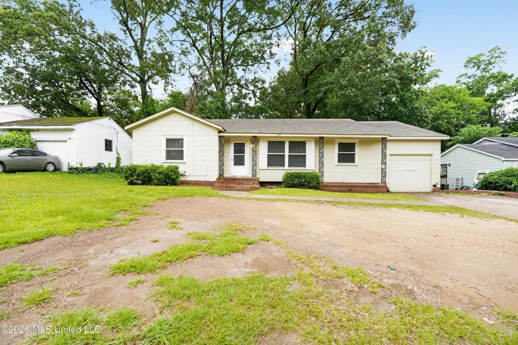 253 E Northside Dr