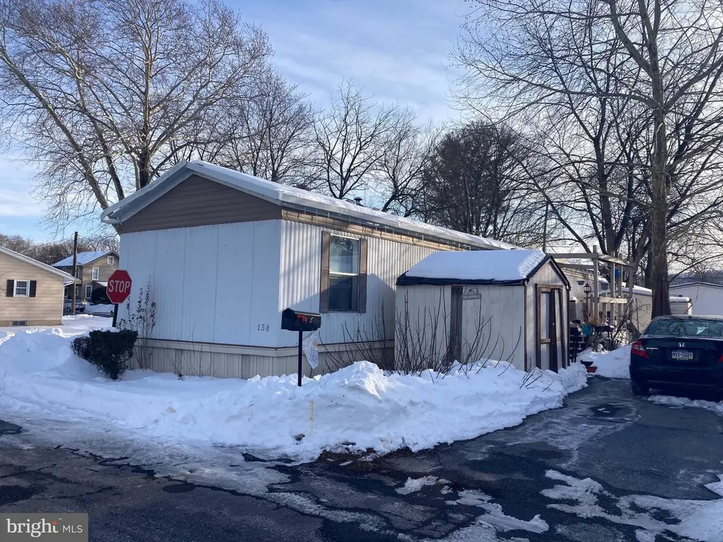 158 Park Dr