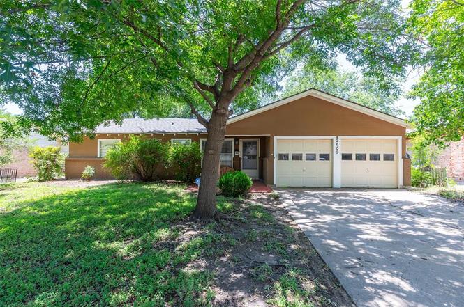 2609 S 38th St