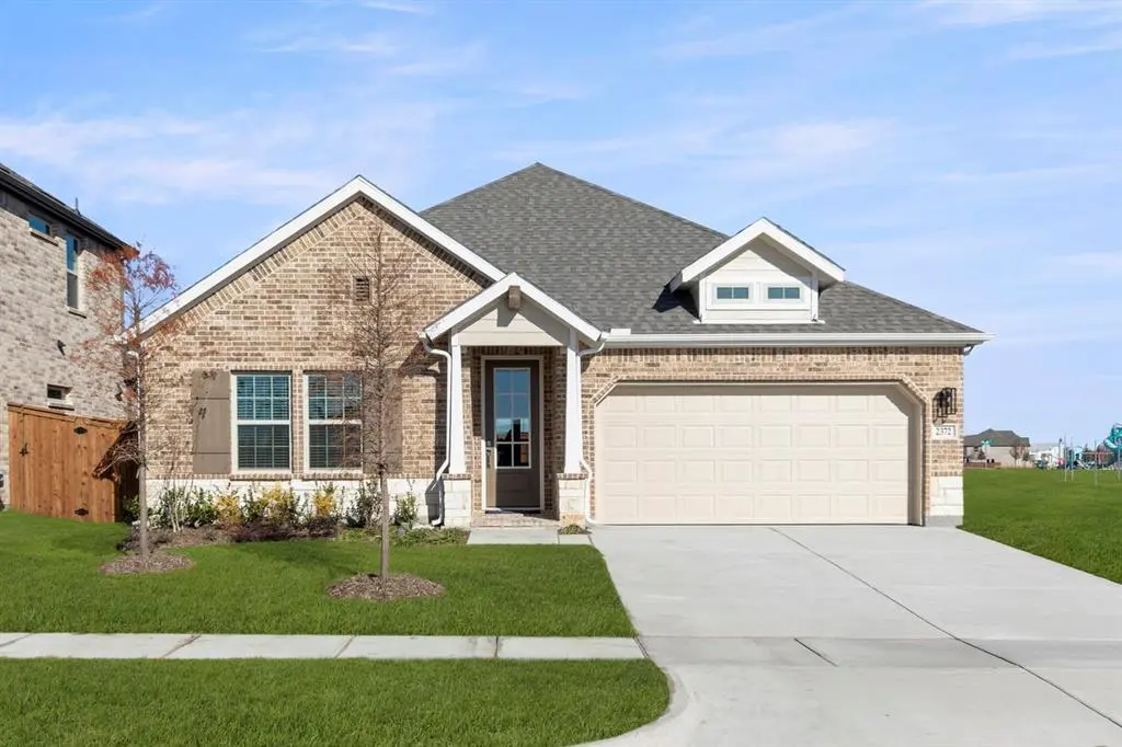 2372 Bell Way