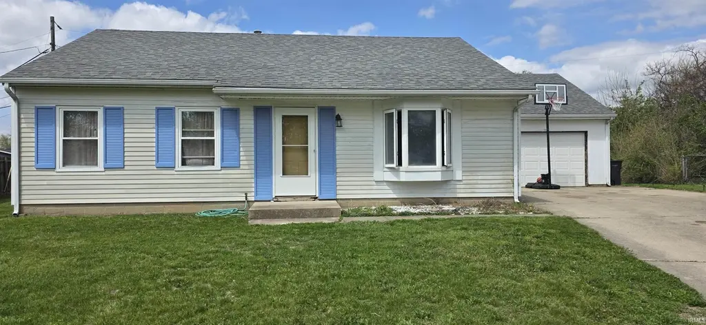 3652 Lansing Ct