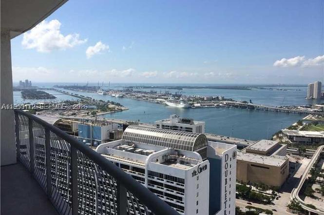 1750 N Bayshore Dr #4912