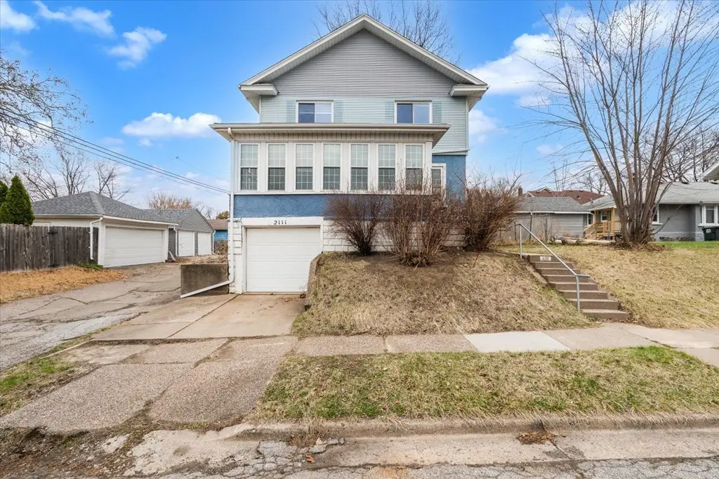 2111 Mississippi Ave