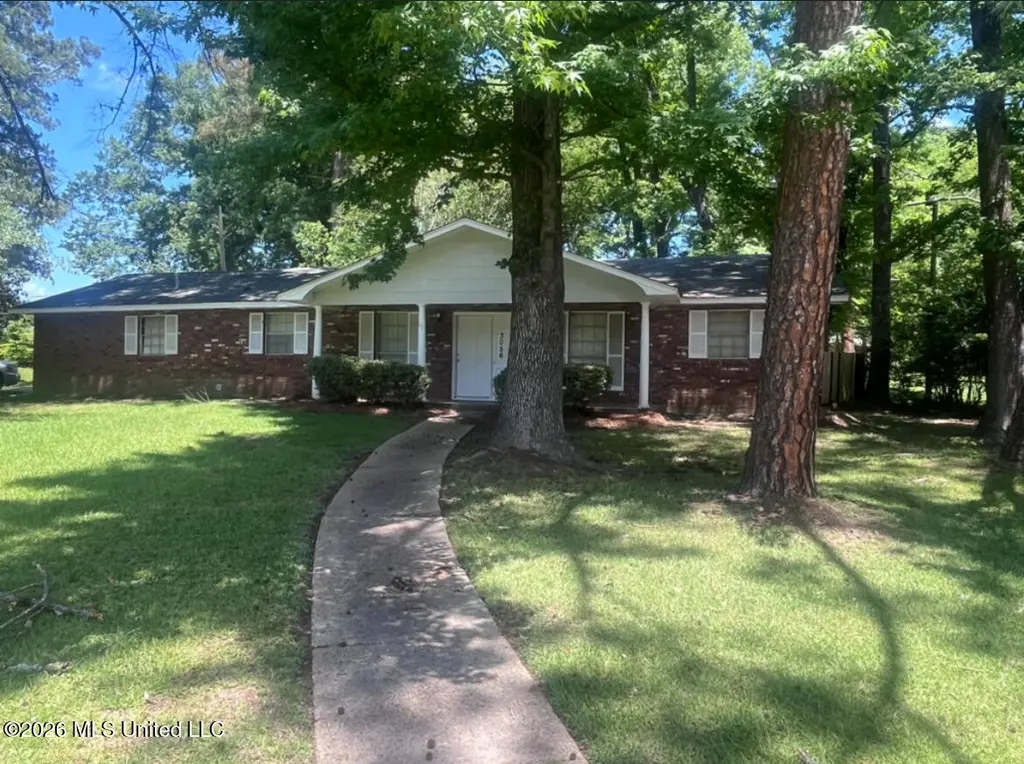 3056 Suncrest Dr