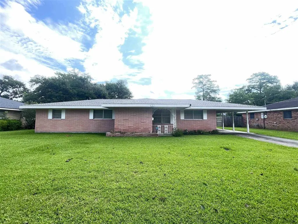 127 Lee St