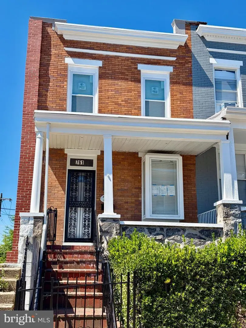 761 Bartlett Ave