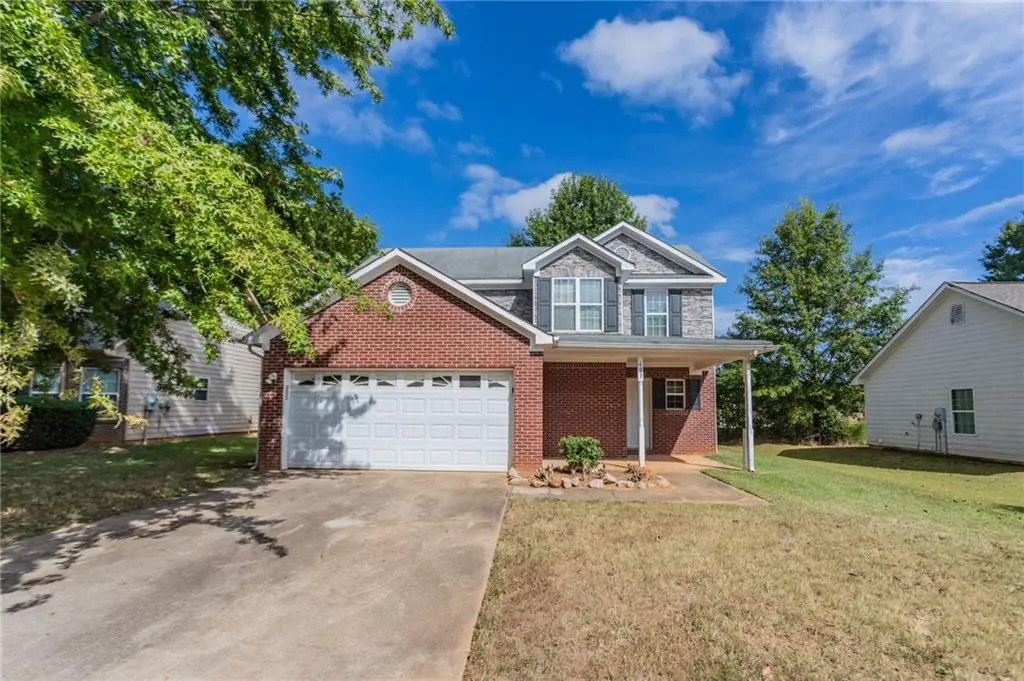 493 Cathedral Dr