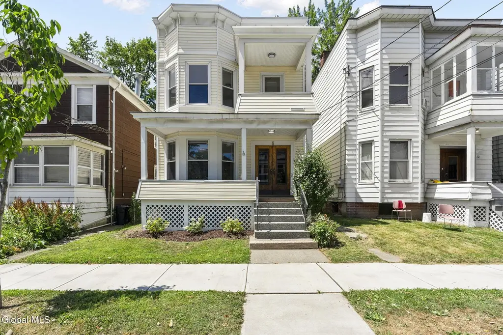 8 Stanwix St