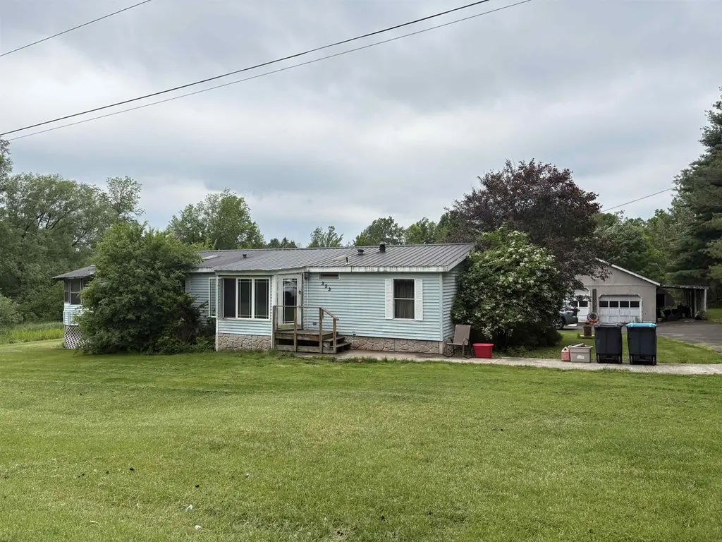353 Barker Rd