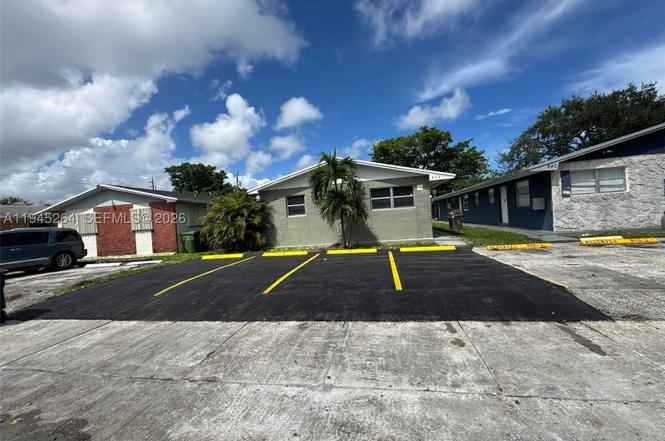 844 SW 10th St