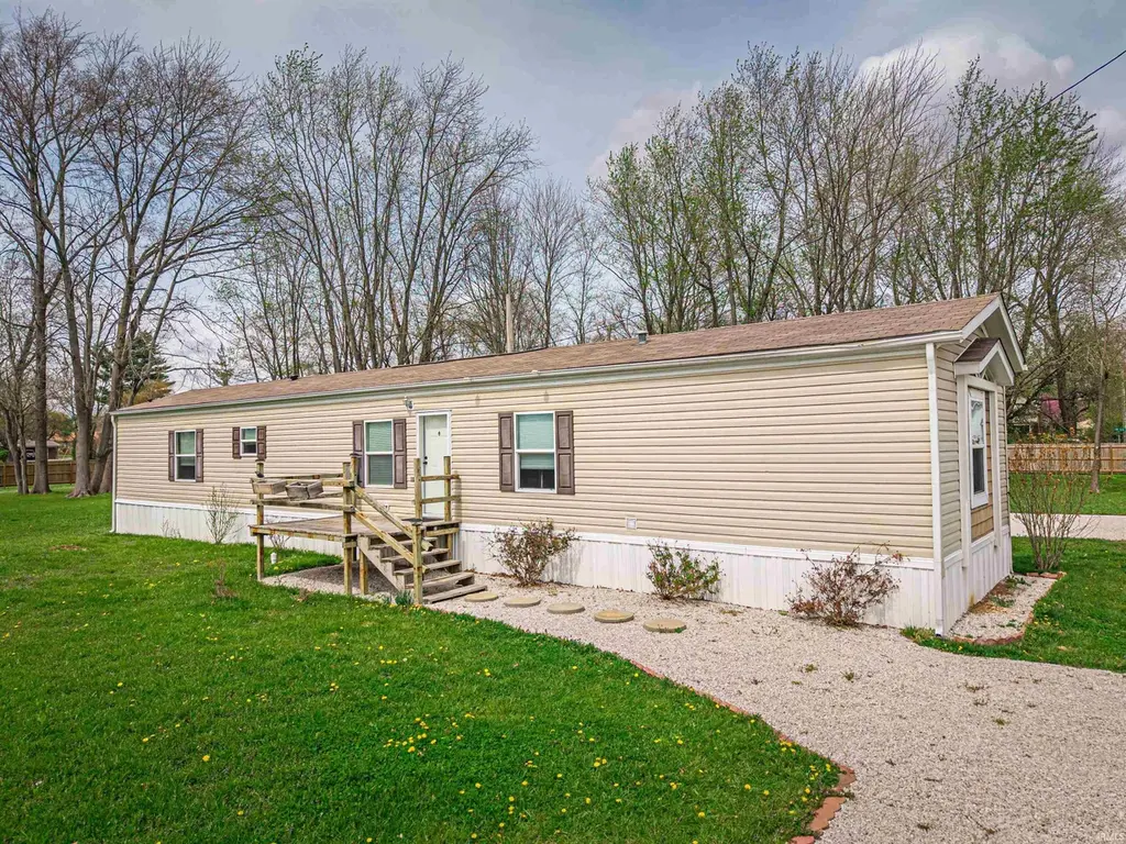 4611 N Alford Locust St