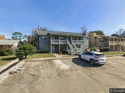 1148 Redwood Ln