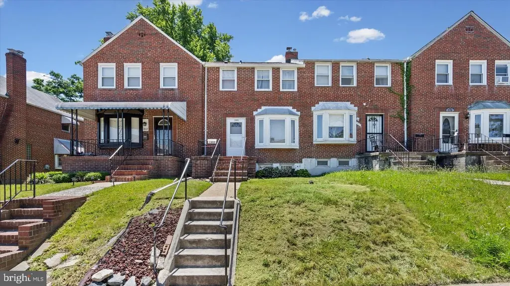 1805 Crestview Rd