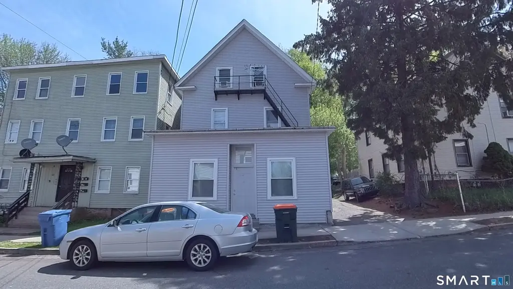 126 Willow St