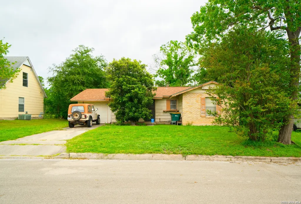 811 Stonegate Dr
