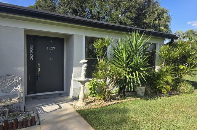 4327 Willow Brook Cir