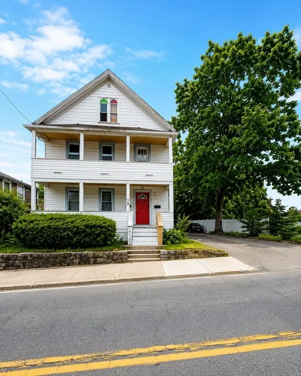 100 S Main St