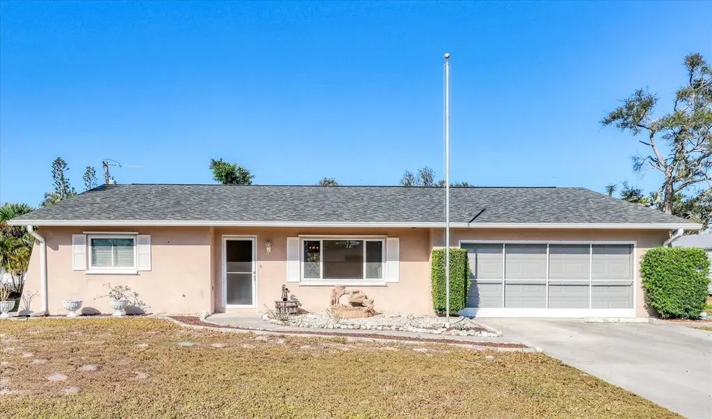 1120 Graham Rd