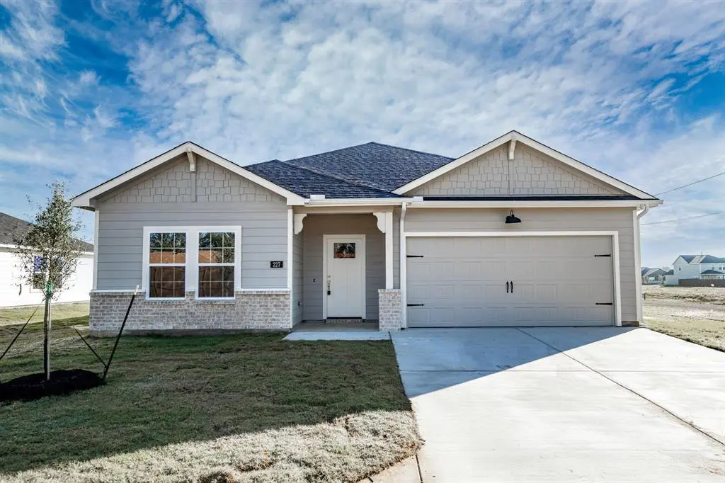 227 Faith Ln