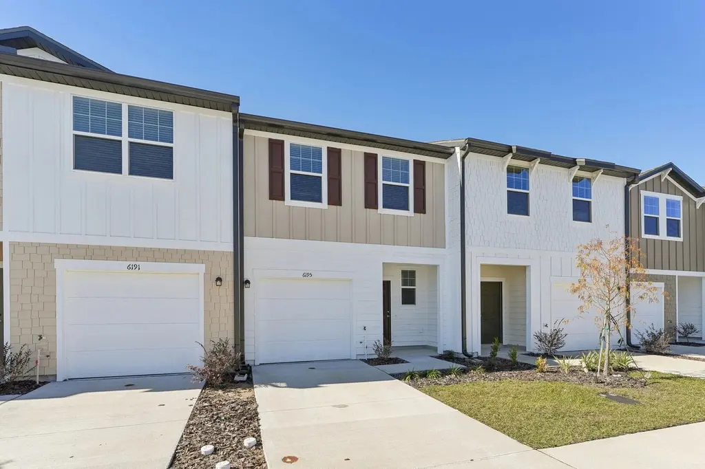456 Colchester Ct #1