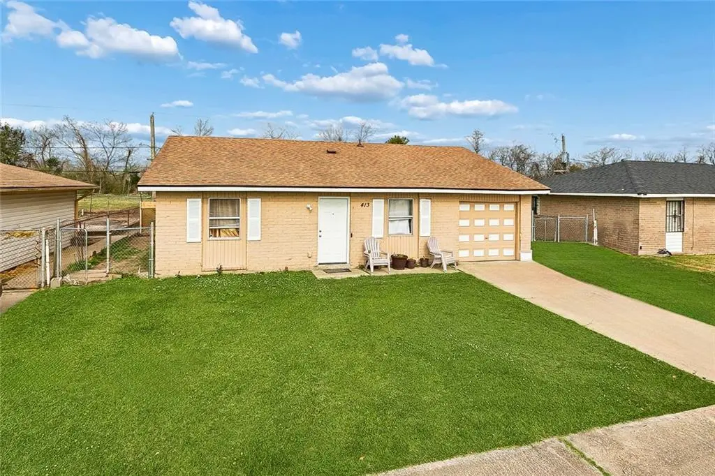413 Capitol Dr