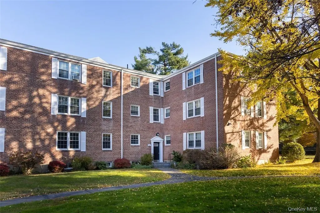 751 N Broadway Unit 1C