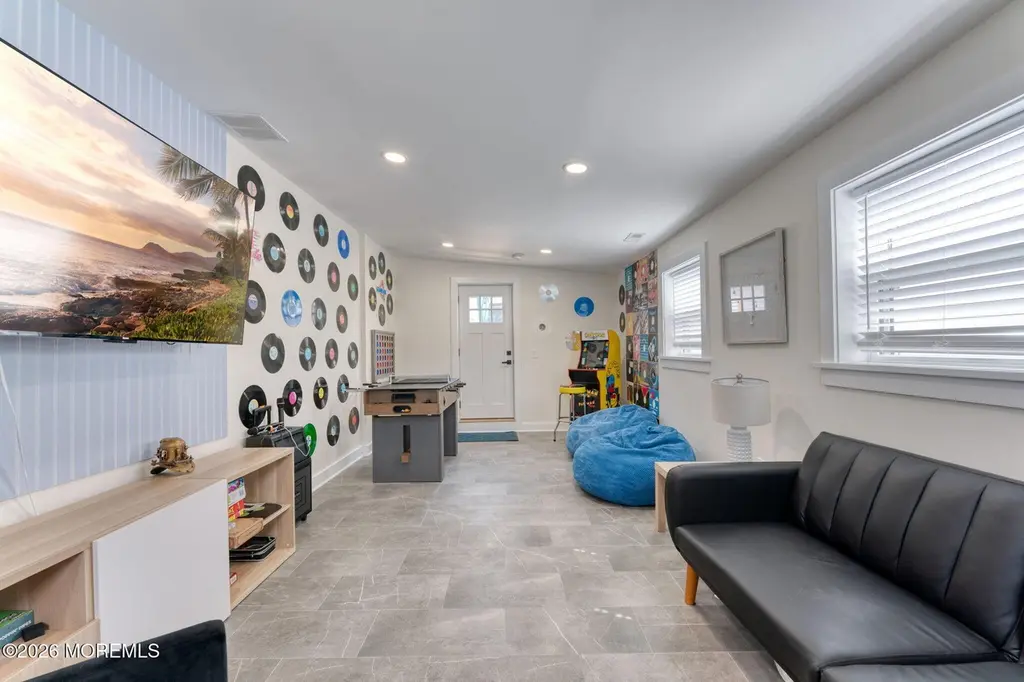 1100 West Ave Unit C