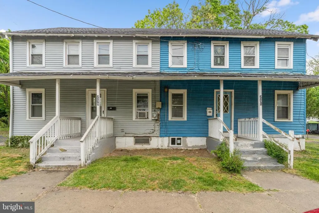 257-259 S Pine