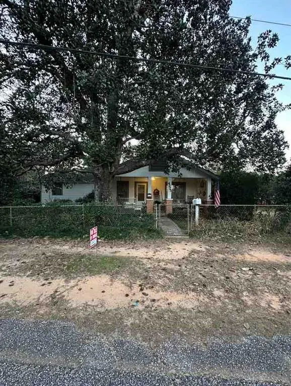 4225 Greaves Rd