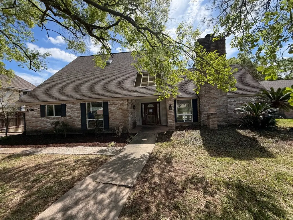 1706 El Dorado Blvd
